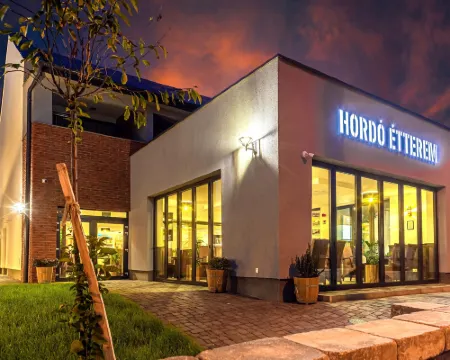 Park Hotel Hotels in Buk