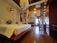 Long Life Riverside Hotel Các khách sạn ở Phố cổ Hội An
