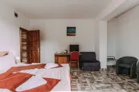 Fenyves Hotel Hotels in Balatonkeresztur