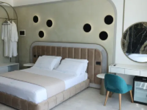 Comfort Suites Hotels in Golem