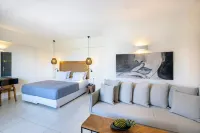La Stella Suites