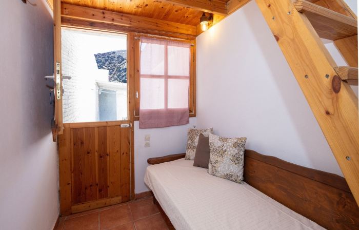 Anemelo Beach House in Panormos