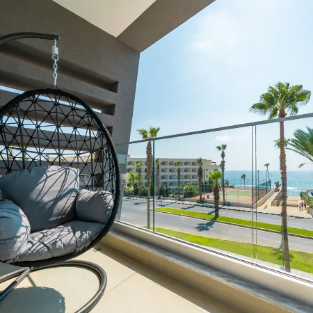 Waterside Sea View Apartments