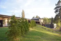 Hotelli Salpa Hotels near Biltema