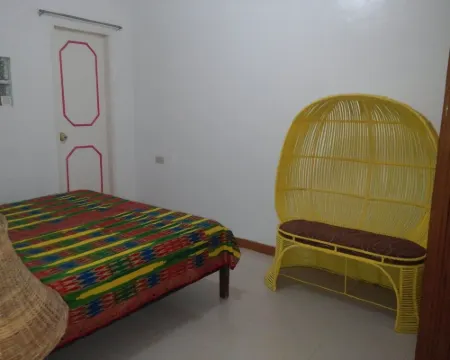 Yellow House Vacation Rental Hotels in Subic