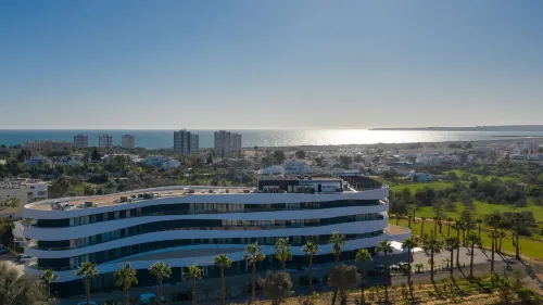Longevity Health & Wellness Hotel - Adults Only Các khách sạn ở Alvor