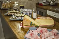 Maison la Saxe - breakfast