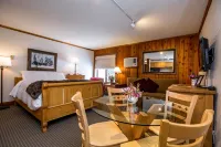 Kandahar Lodge at Whitefish Mountain Resort Hotels in Whitefish