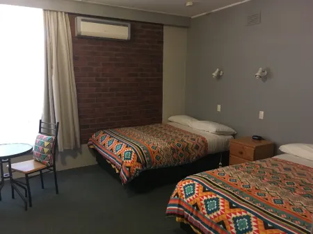 Camperdown Cascade Motel Отели в г. Кэмпердаун