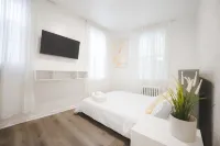 Luxury NY Home 3Br with Easy Parking Các khách sạn ở Yonkers