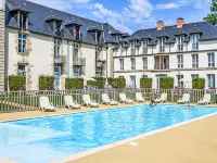 Le Château de Kergonano - Swimmingpools