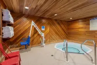 Super 8 by Wyndham Duluth Hotels in Proctor