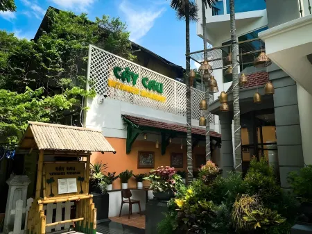 Khách sạn De Syloia