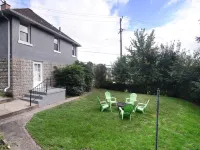 Charming Carnegie Cottage 15 Minutes from Airport & Downtown Hotels in Carnegie