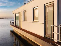 Hausboot Schwimmendes Haus in Ribnitz-Damgarten