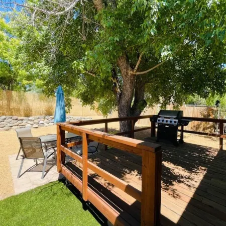 The Cactus Blossom: Perfect off Main St. Retreat for Wine Tasting & Exploring
