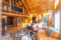 Hot Tub & WiFi - Large Family Cabin - Mill Creek Point - Red River Gorge, Kentucky!