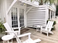 NEW!  Fairhope’s most unique and spacious . Families, couples and pet friendl Hotels in Point Clear