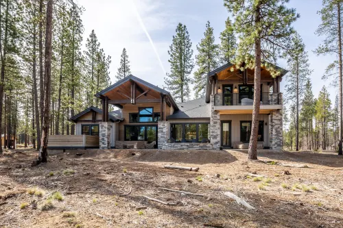 Chef's Kitchen and Private Hot Tub with Scenic Views - Stunning Escape