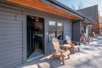 Kitchenette, Smart TV and Luxurious Roll-in Shower - Spacious Accessible Hotels in Terra Alta