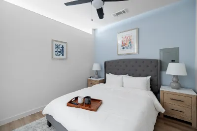 Luxury Living with Fitness Center and Pool - Stylish Modern Escape Hotels in Love Field Area