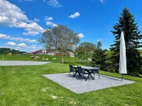 Modern top floor apartment with spacious outdoor area in a quiet location Hotels in Dachsberg