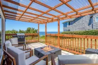 Ocean View and Game Room - Stunning Beach House Retreat