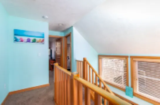 Coastal Escape with Outdoor Patio and Bikes - Charming Modern Retreat