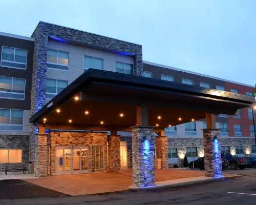 Holiday Inn Express & Suites PITTSBURGH - MONROEVILLE by IHG Hotels in Monroeville