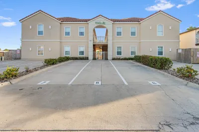 Ground Floor Bayside Beauty Walk to the Beach Hotels near South Padre Island Birding And Nature Center