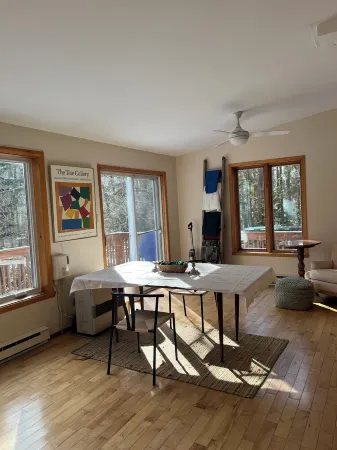 Yearround Cottage on Peaks Island Отели в г. Peaks Island