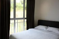 Cameron Golden Hills Resort