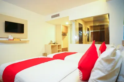 Collection O 166 Hotel Princess Hotels near Plaza Benteng Kuto Besak