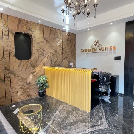 Hotel Golden Suites - Near Nesco Отели рядом с достопримечательностью «Пляж Акса»