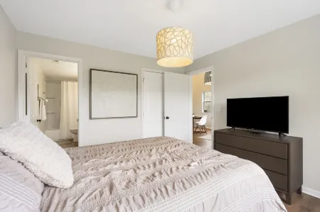 Whiskey's Hillside Retreat -Holiday Hills Branson - Golf Resort Отели в г. Скотт Тауншип