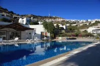 İBAK Apartments - สระว่ายน้ำส่วนตัว
