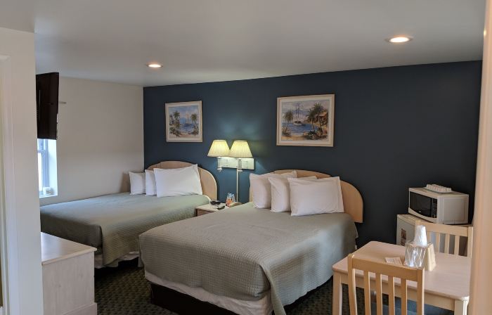 Crystal Sands Motel
