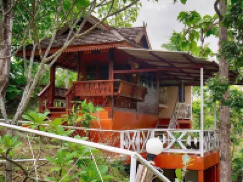 บ้านสวน ชมจันทร์ โรงแรมในอำเภอ แม่แตง