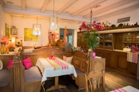 Hotel Trapp Отели рядом с достопримечательностью «Музей музыкальных инструментов»