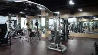 New Hollywood Hotel - Gym