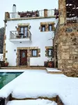 Minos Country Living Apartments - مسبح خاص