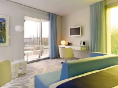 อาร์โตเทล โคโลญจน์ - ดำเนินการโดยเครือเรดิสัน โฮเทลส์ โรงแรมในโคโลญ