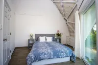 Room 03 - Lake Sumner