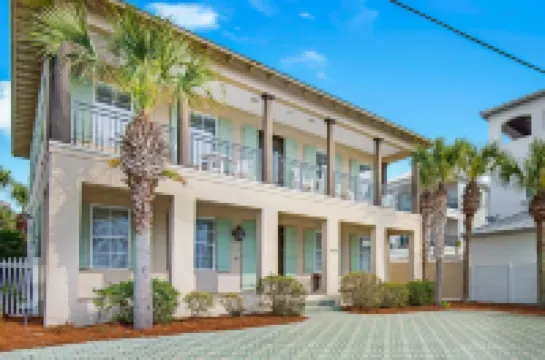 Kiwi Grove Hotels in Seagrove Beach