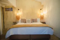 Eco Hotel Verano Azul Hotels near La Milagrosa del Camino Real