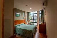 Astures Hotels in Colloto