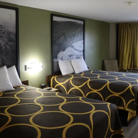 Super 8 by Wyndham Cabot Hotels in Cabot