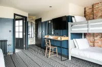 Avoca Hotel