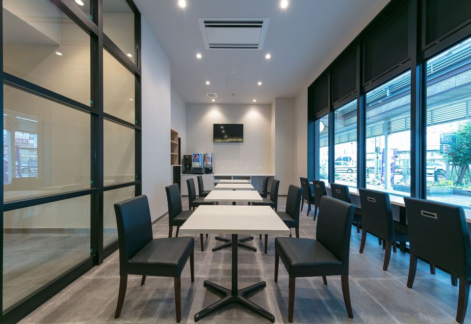 레밍턴 호텔의 깔끔한 객실 내부