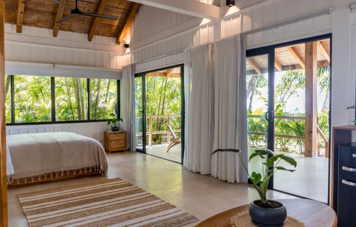 Blue Mist Hotel & Beach Club